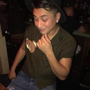 Meet your Posher, Travis